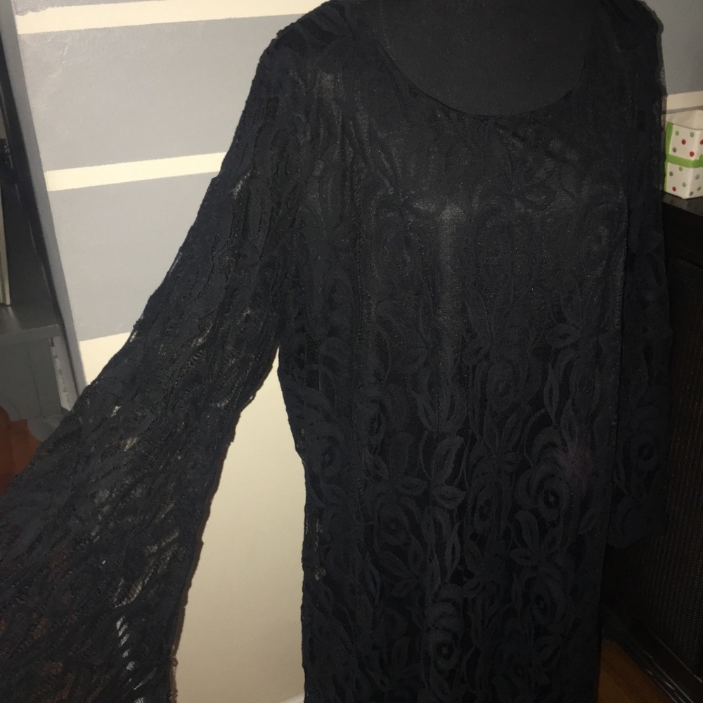 Black lace sheath dress - Picture 2 of 6
